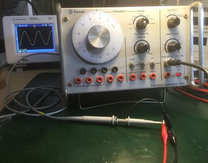 Unknown-Farnell FG2 signal generator